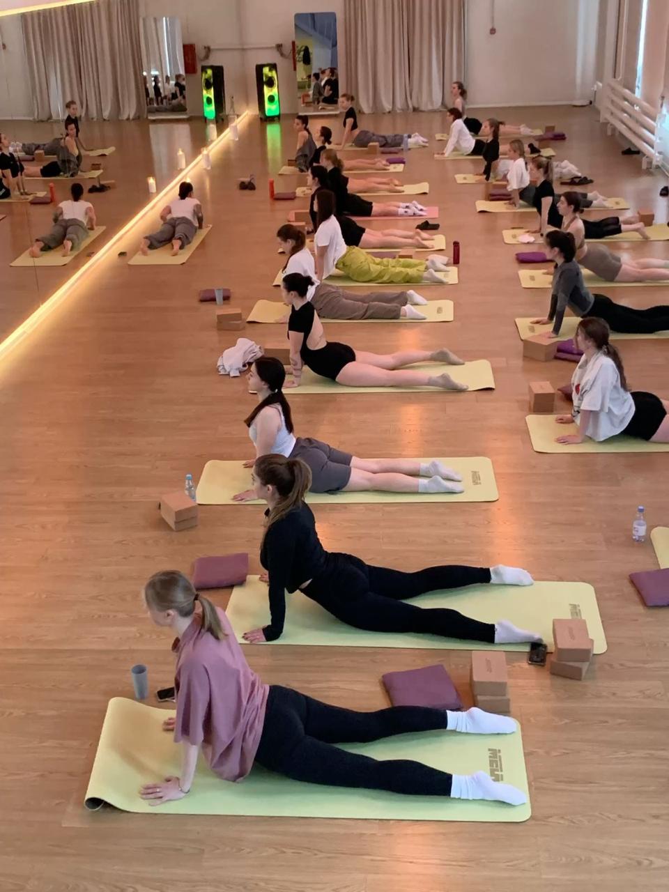 studio yoga